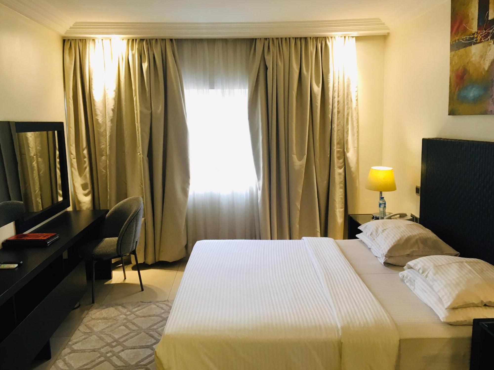 Summerset Continental Hotel Maitama By T E L E Hospitality Абуджа Экстерьер фото