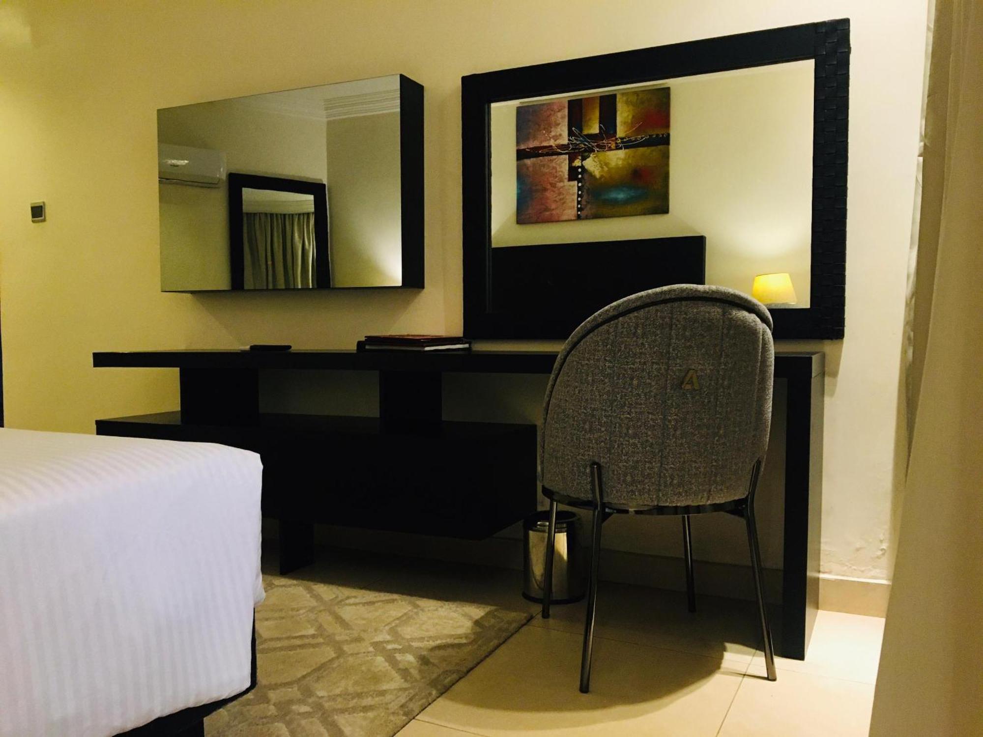 Summerset Continental Hotel Maitama By T E L E Hospitality Абуджа Экстерьер фото