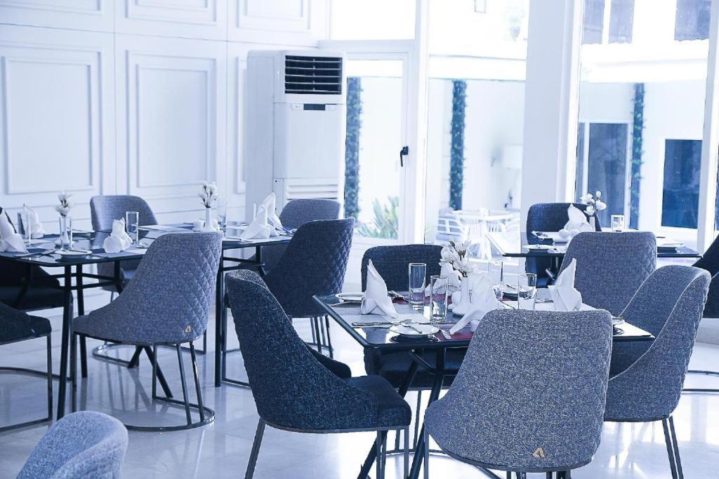 Summerset Continental Hotel Maitama By T E L E Hospitality Абуджа Экстерьер фото
